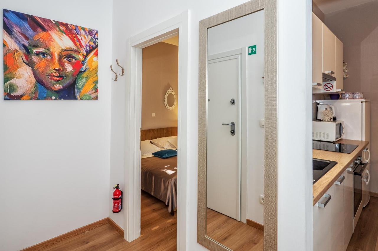 Apartment Queen Teuta In The Heart Of Split Historical Heritage 外观 照片